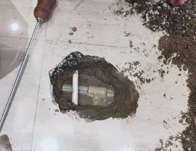 通道卫生间测漏水